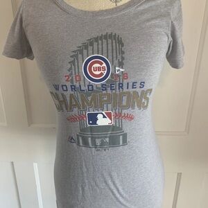World serious championship, Chicago Cubs 2016 woman size medium